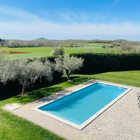 Cosima In Ruhiger Lage, Naehe Villa Poreč